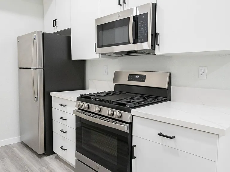 2820 Sawtelle Blvd — Photo 105