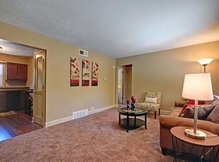 417 N 40th St APT 01, Omaha, NE 68131