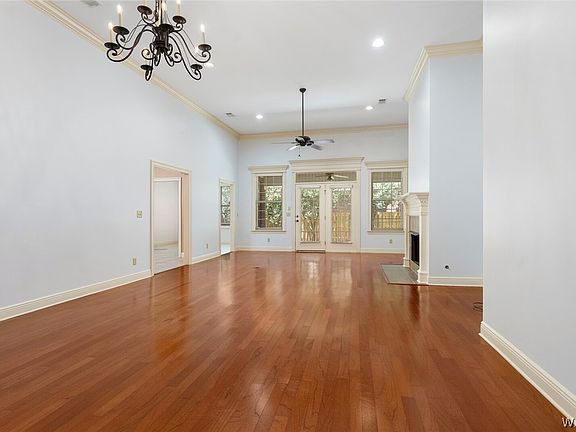 4th image of 5231 Midway Cir