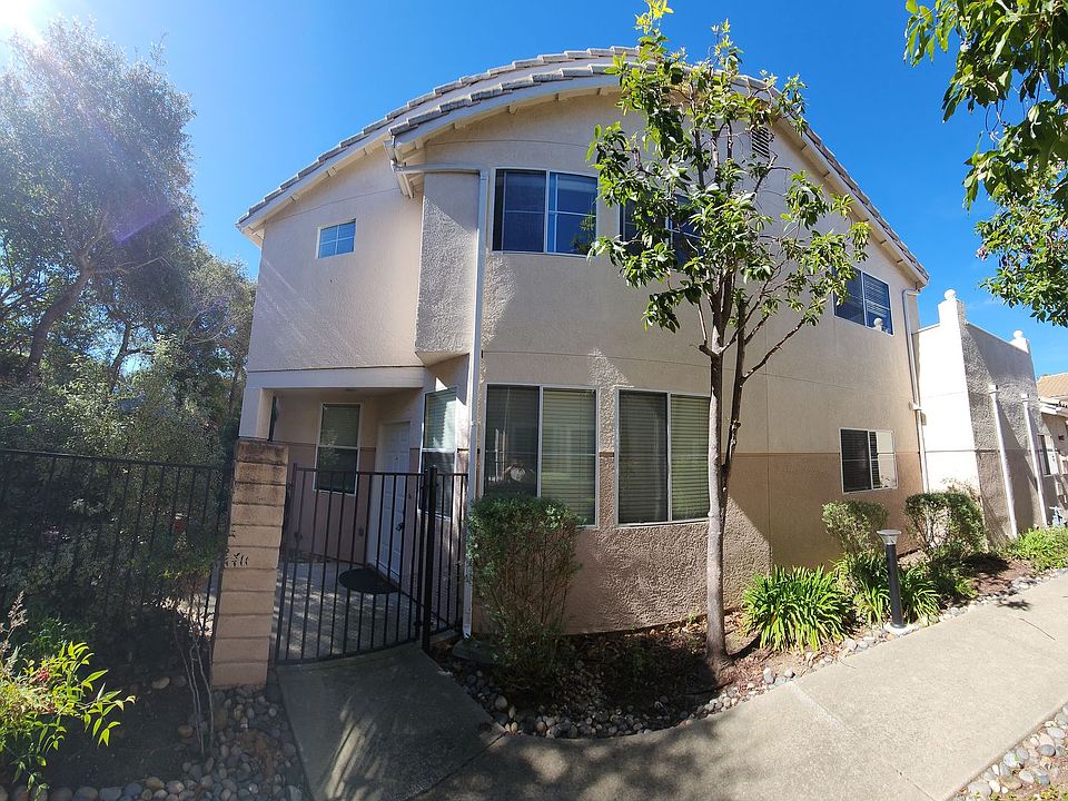 1st image of 1205 Manzanita Way