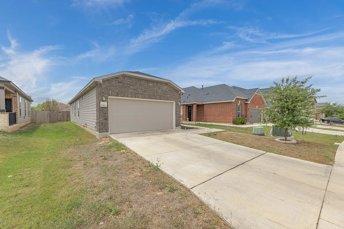 Building Photo - 6422 Hibiscus Fls