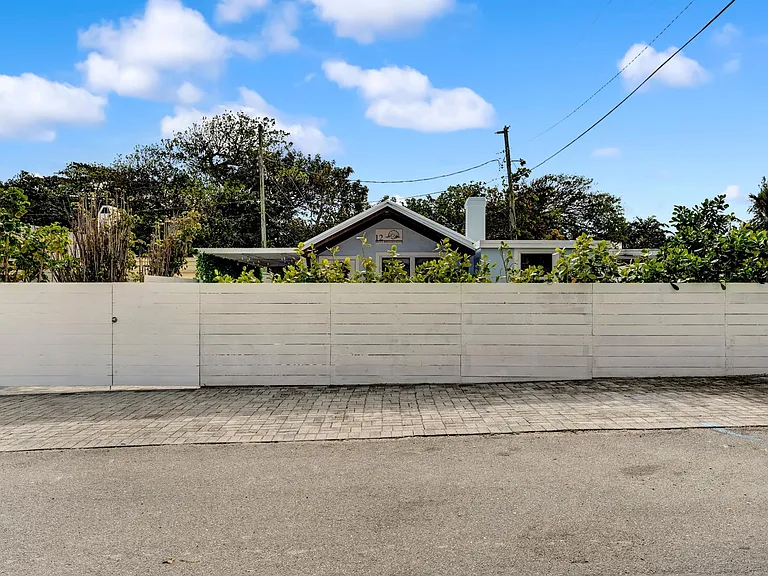 12 Briny Breezes Blvd — Photo 23