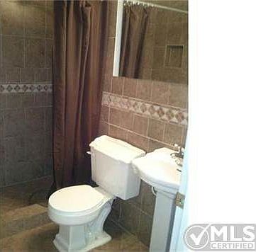 5th image of 415 SW North Quick Cir