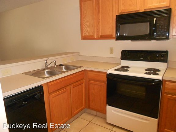 3rd image of 130 W Maynard Ave APT 2C