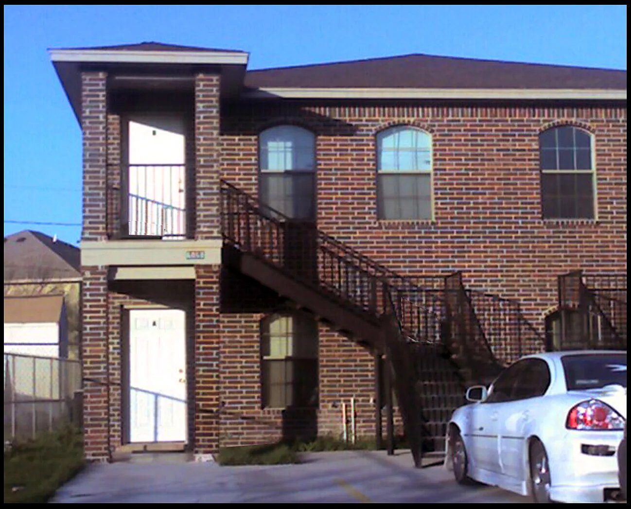 2 bed, 800 sqft, $800 — Photo 1