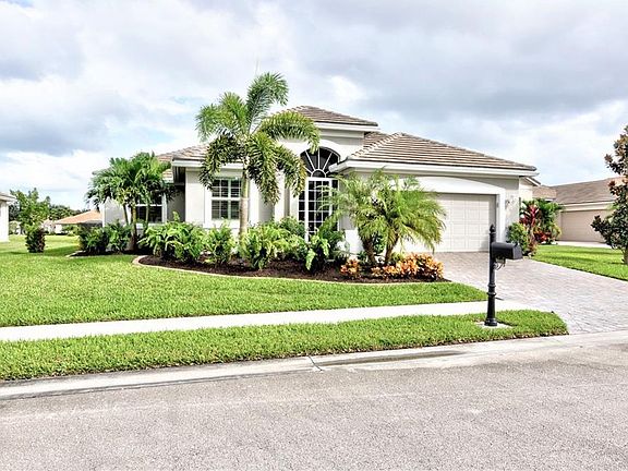 3rd image of 8240 Heather Ct