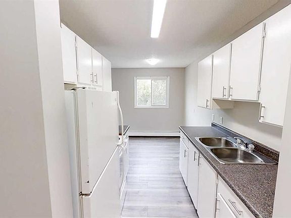 2nd image of 10028 105th Ave #13