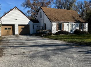 8711 Emge Rd, Parkville, MD 21234