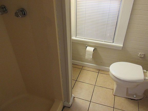 3rd image of 215 W Cervantes St APT B