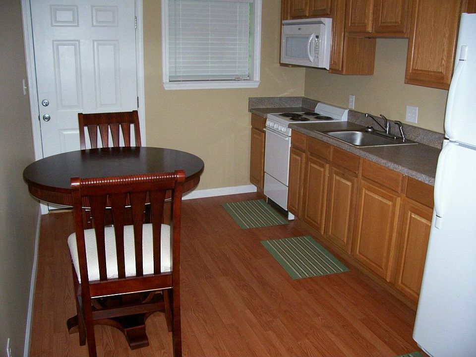 2nd image of 1709 Convent Ave
