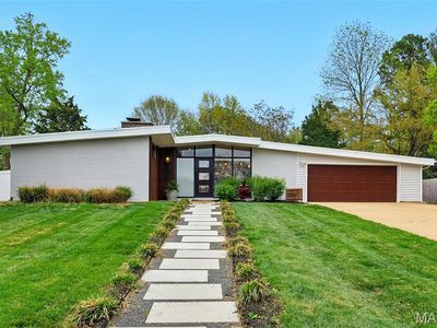 2539 Saint Giles Rd, Saint Louis, MO, 63122