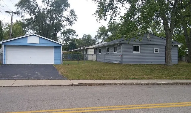 35 Hickory Dr photo 1