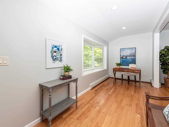 2nd image of 83 Kissam Ln