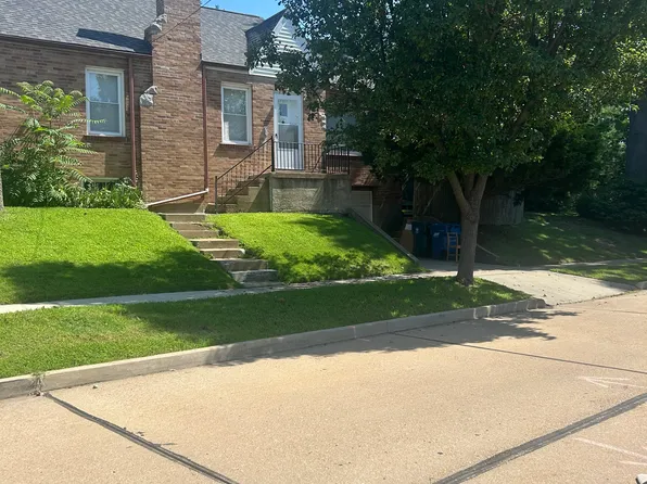 7557 Williams Ave, Saint Louis, MO 63143