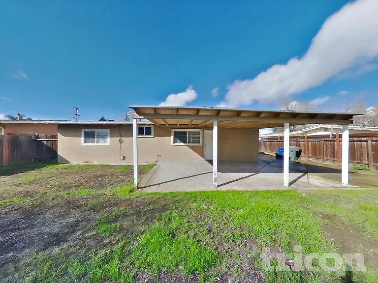 2754 Mayfair Ave — Photo 15