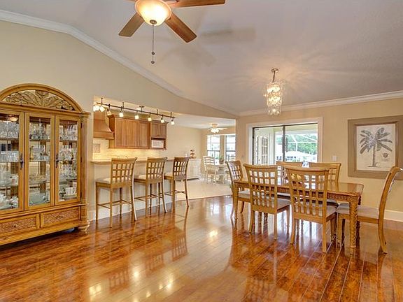 5th image of 4433 Clearwater Harbor Dr N