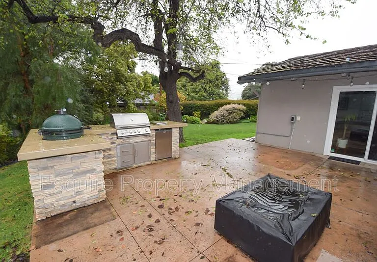 4355 Whittier Ct — Photo 20