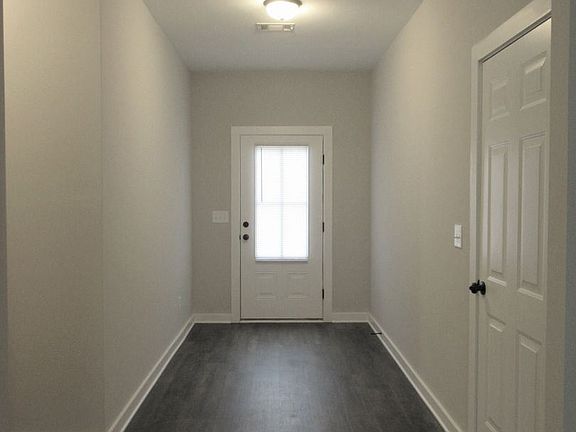 3rd image of 14629 Griffin St