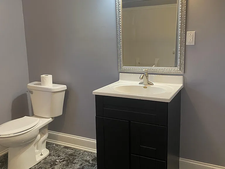 210 W Palmer Ave — Photo 5