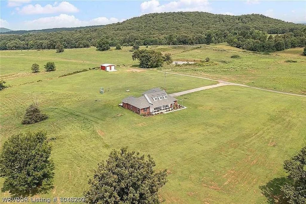 18713 S Highway 41 - Property Image