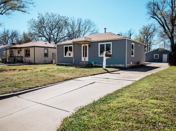 1341 S Dodge Ave, Wichita, KS 67213