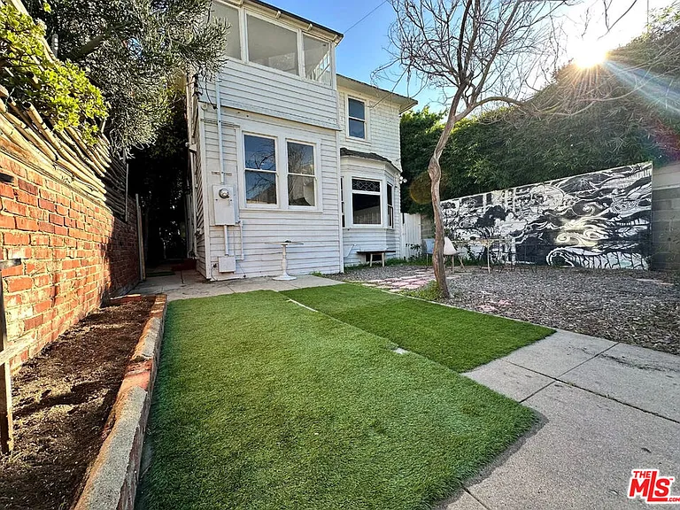 49 Dudley Ave — Photo 35