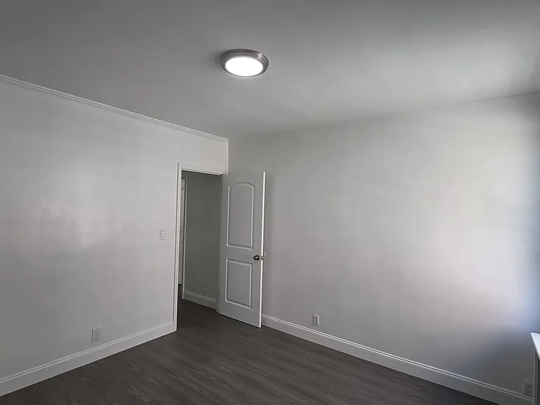 7234 Yellowstone Blvd #2 — Photo 20