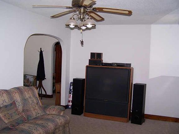 4th image of 1900 N County Road 1000 W