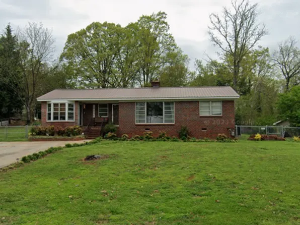 127 Judy Dr, Pickens, SC 29671