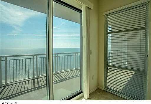 4th image of 2228 Beach Dr