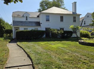 98 N Hamilton St, Poughkeepsie, NY 12601