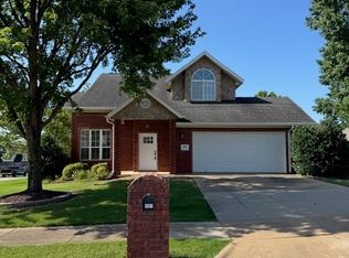 4801 SW Golden Eagle Ave, Bentonville, AR 72713