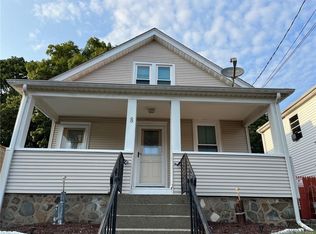 8 Hugo St, West Haven, CT 06516