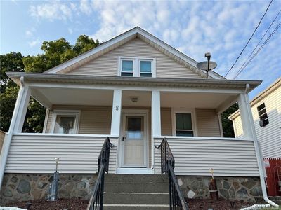 8 Hugo St, West Haven, CT, 06516