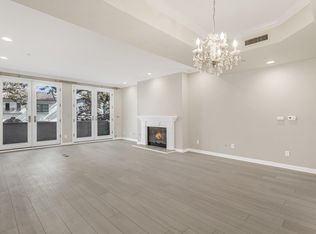 121 N Almont Dr APT 202, Beverly Hills, CA 90211