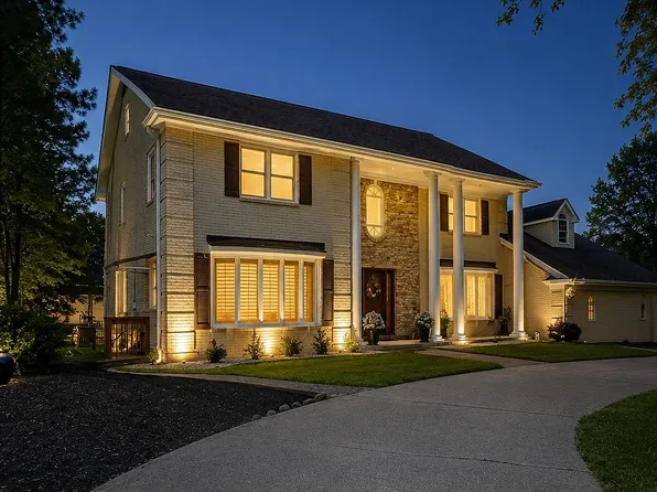 9800 Boston Rd, North Royalton, OH 44133