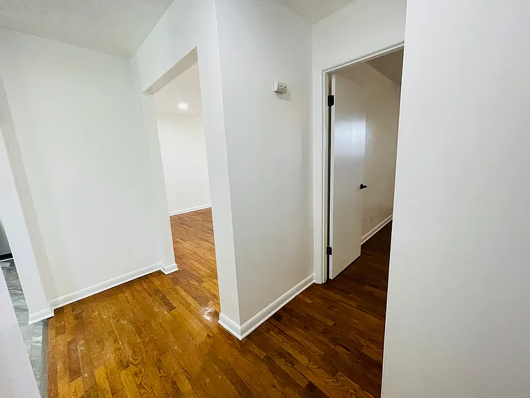 908 S Crutcher Ave #B — Photo 4