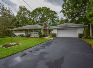 35 Vine St, Dallas, PA 18612