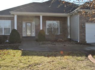 808 Blue Aster Dr, Waterloo, IL 62298