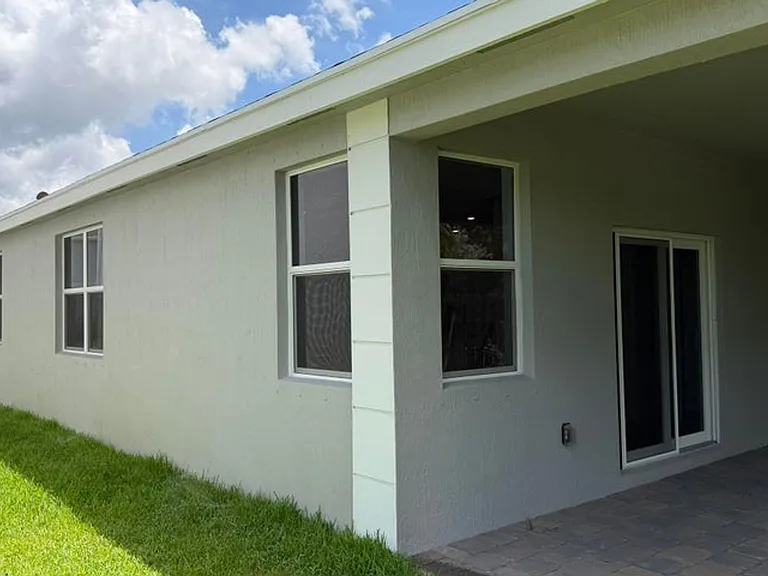 1872 NW 6th Ct — Photo 11