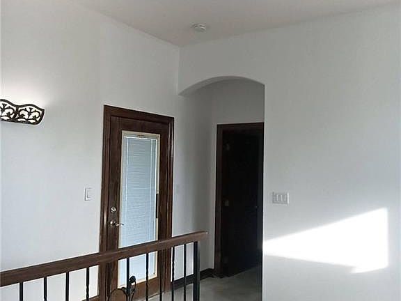 3rd image of 801 Alameda Dr