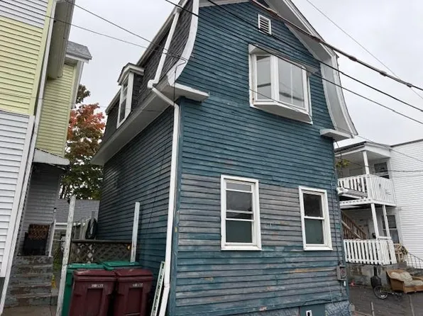 17 Wilson Ave, Woonsocket, RI 02895