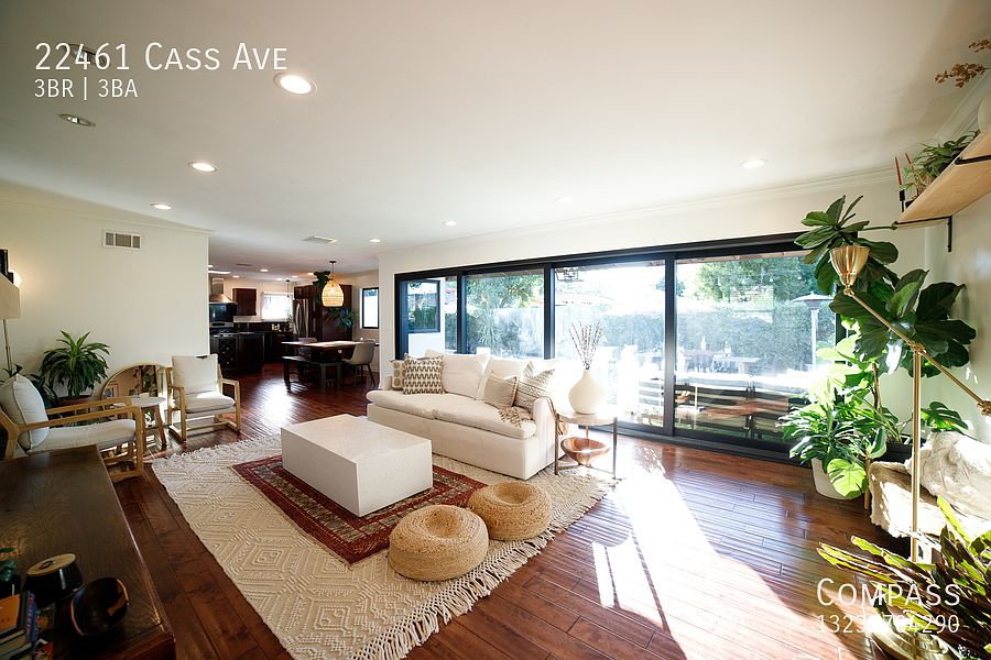 1st image of 22461 Cass Ave