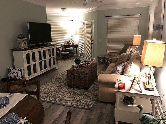 2nd image of 1501 Plantation Point Dr