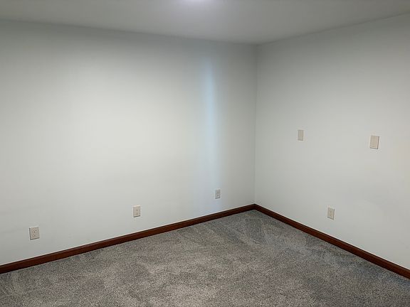 4th image of 115 Bridget Ave