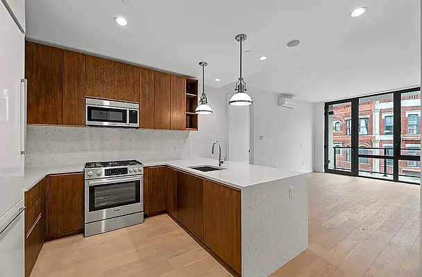Rented by REAL New York | media 9