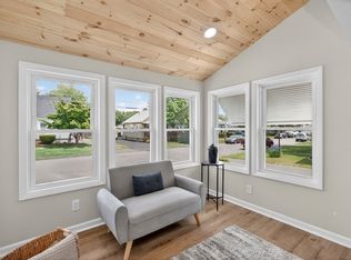79 Kaveney St, Chicopee, MA 01020