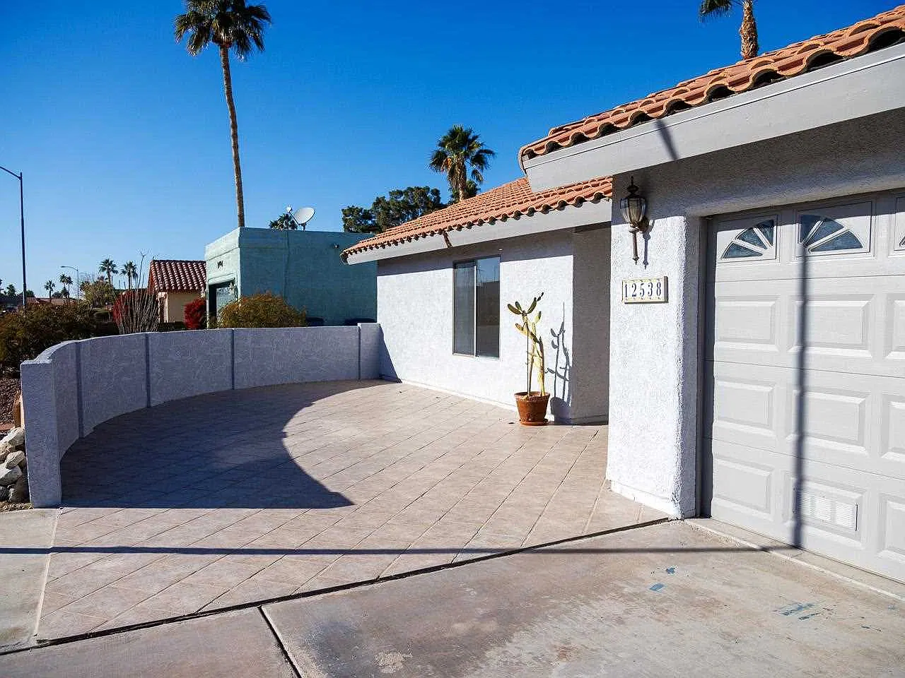 3 bed, 2.0 bath, 1496 sqft, $1,850 — Photo 2