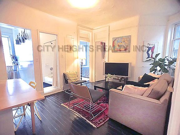 2nd image of 329 E 14th St #2