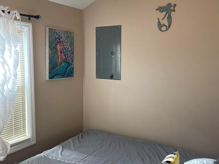241 Hiering Ave — Photo 18